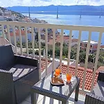 Apartman Sutalo With Hot Tub *