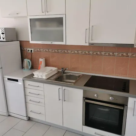 Sutalo Apartmán Komarna