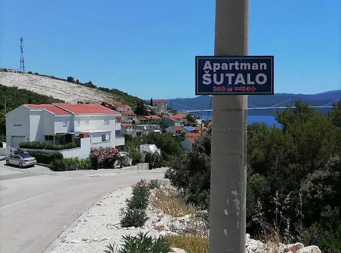 Sutalo דירה קומרנה