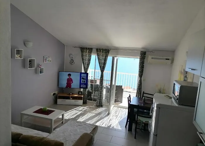 Sutalo דירה קומרנה